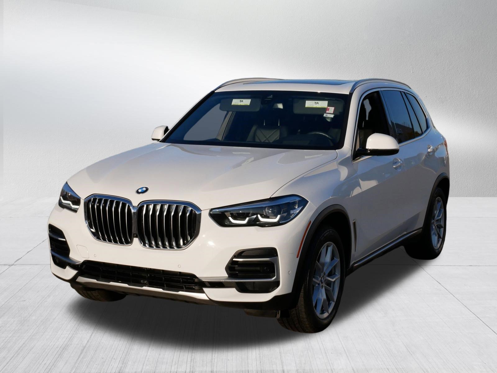 Certified 2023 BMW X5 xDrive40i w/ Premium Package AWD/4WD image 2