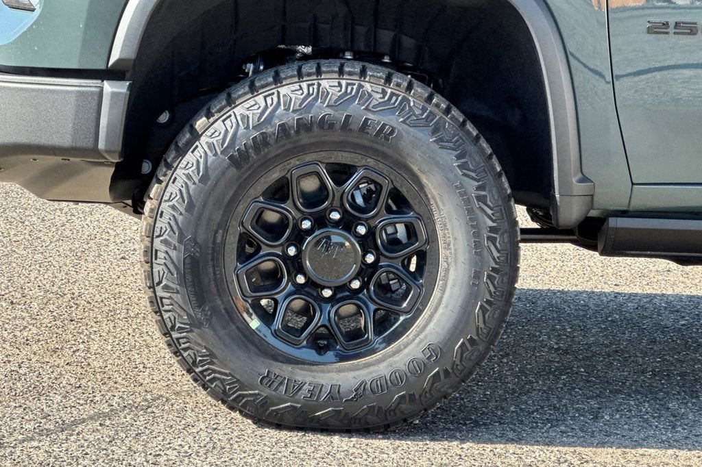New 2026 Chevrolet Silverado 2500 ZR2 w/ ZR2 Bison Edition AWD/4WD image 25
