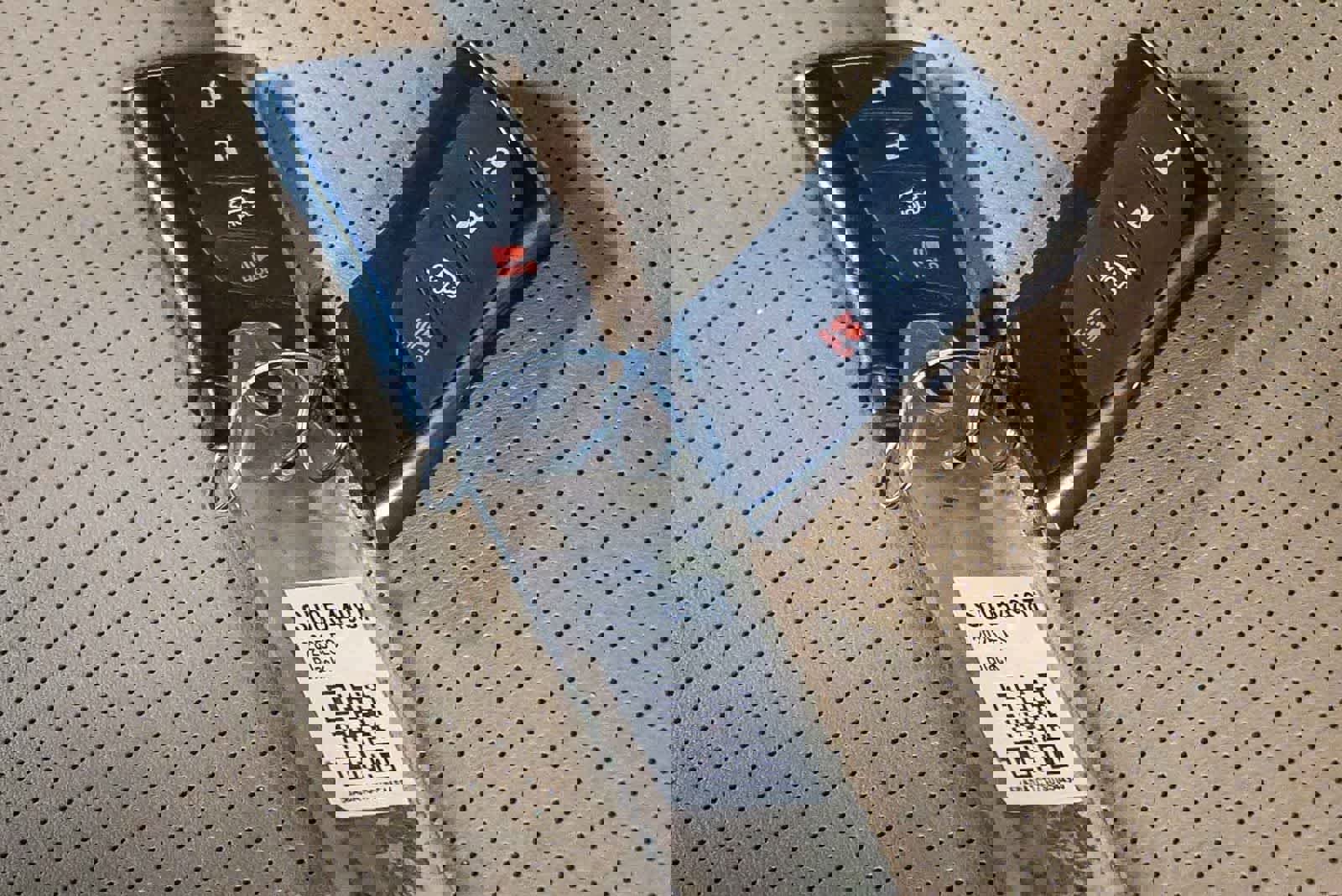 Used 2025 Lexus ES 300h w/ Premium Package image 30