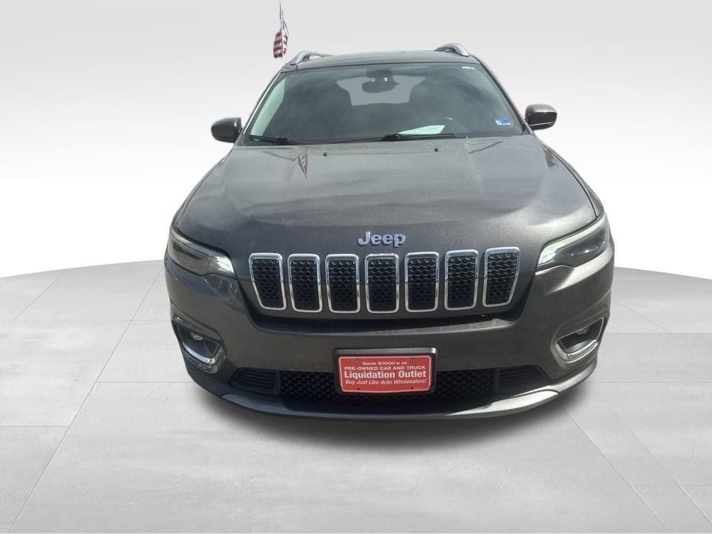 Used 2019 Jeep Cherokee Limited AWD/4WD image 3