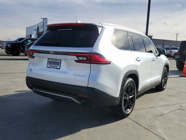 Used 2024 Toyota Grand Highlander Platinum image 3