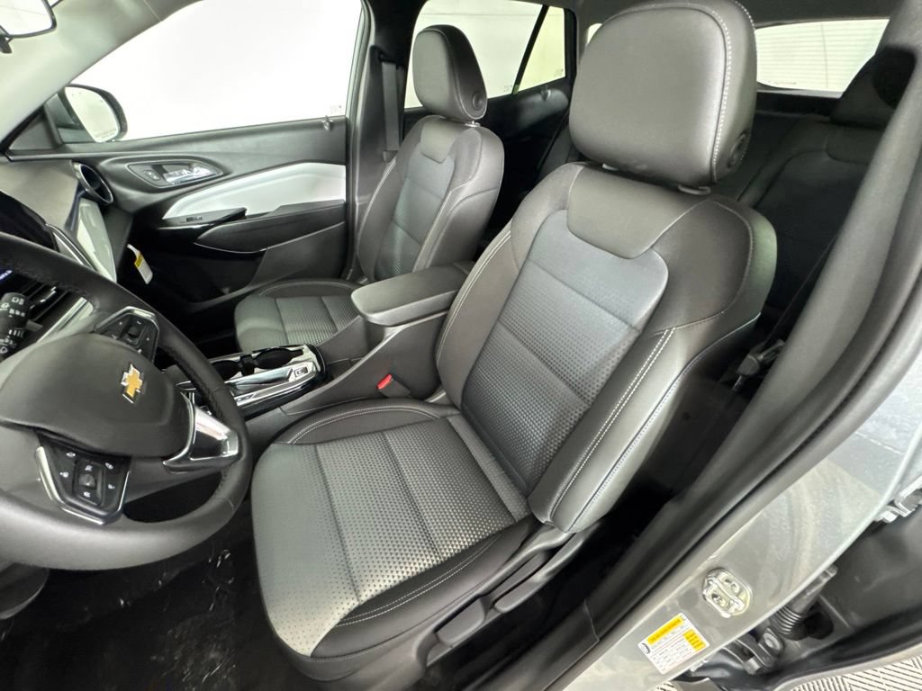 New 2026 Chevrolet Trax LT w/ Driver Confidence Package FWD image 22