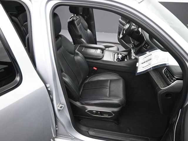 Used 2024 Jeep Wagoneer L Series II w/ Flexible Seating Group image 21