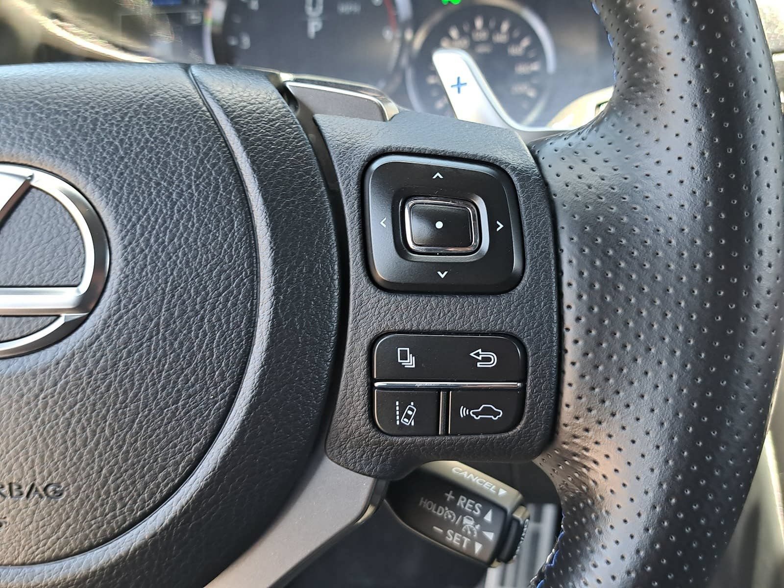 Used 2024 Lexus RC F w/ Premium Package RWD image 18