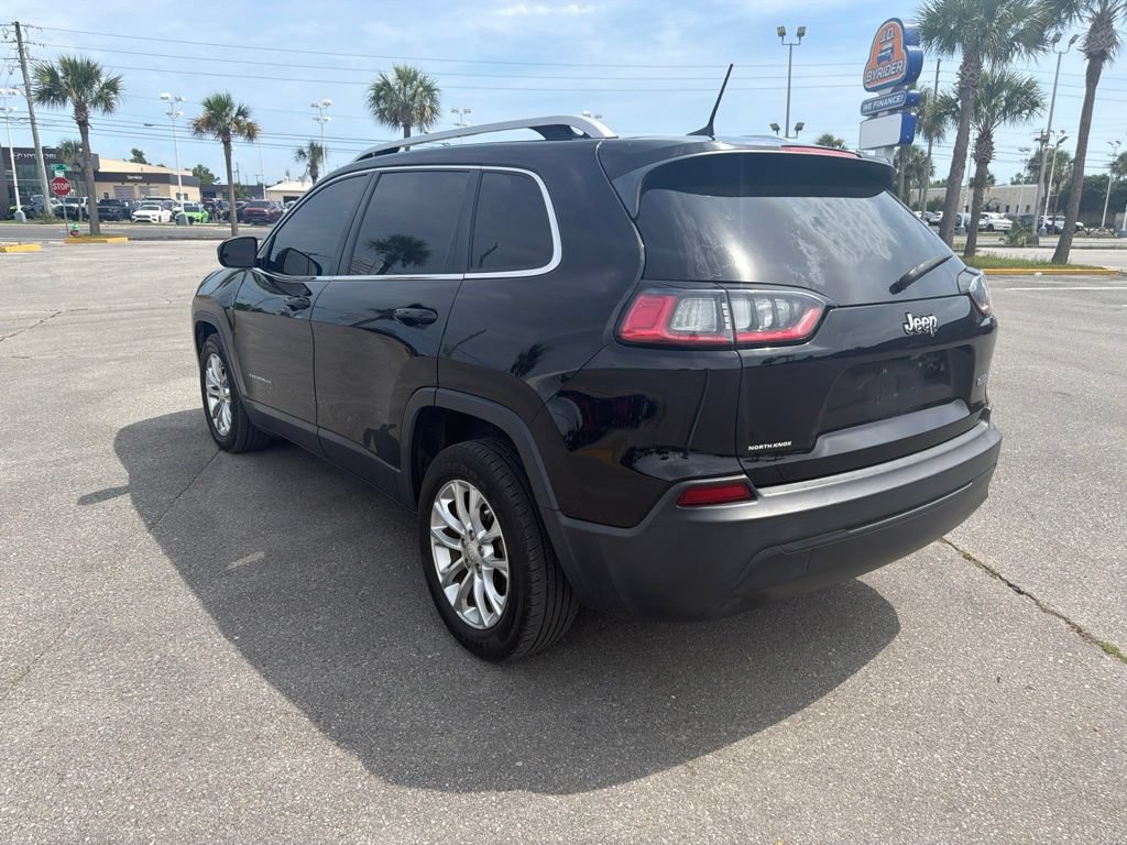 Used 2019 Jeep Cherokee Latitude w/ Popular Appearance Group FWD image 7