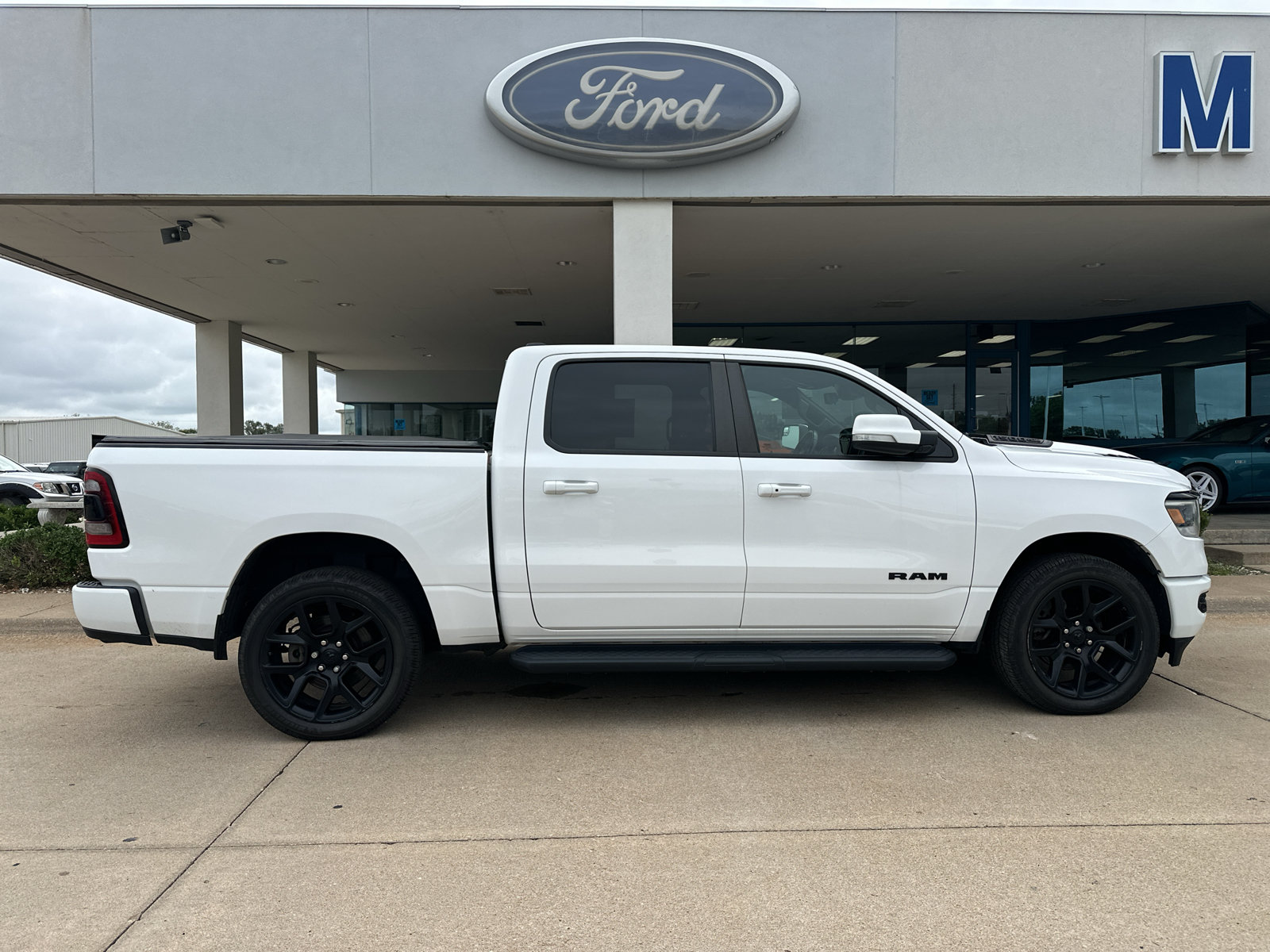 Used 2021 RAM 1500 Sport w/ Leather & Sound Group AWD/4WD image 10