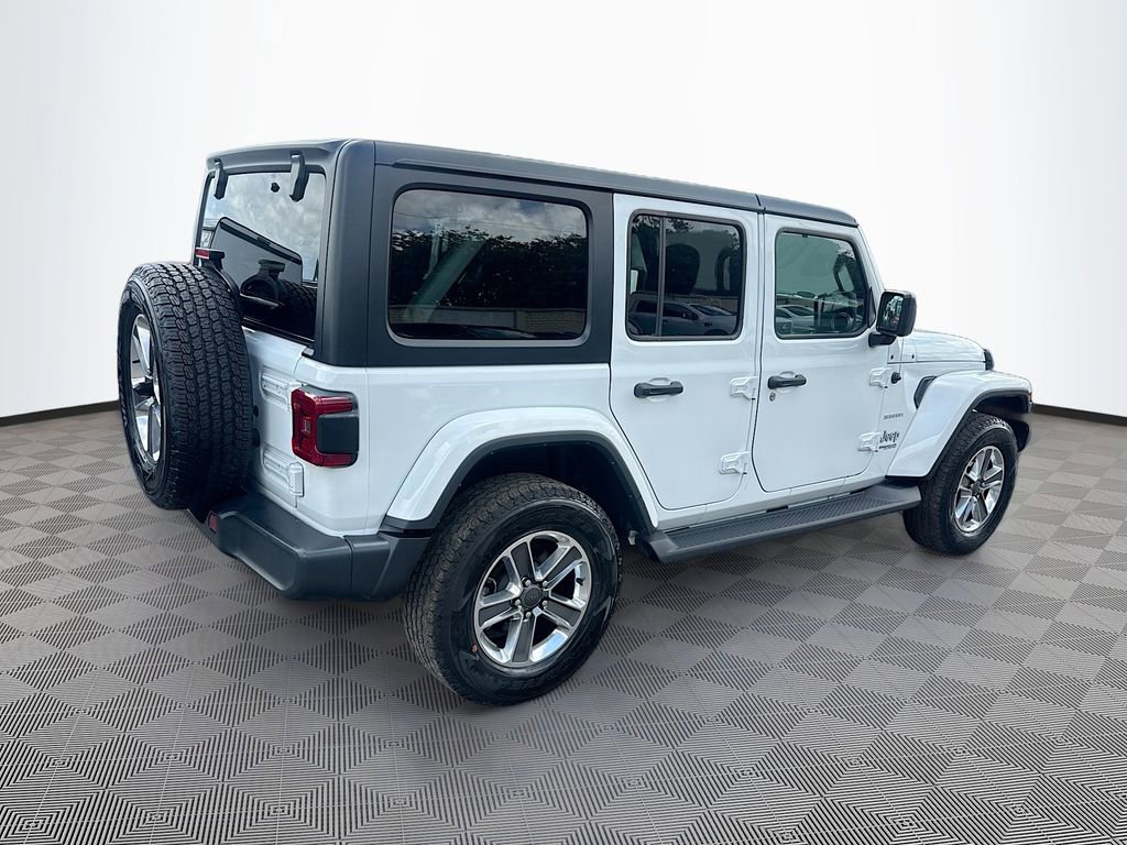 Used 2022 Jeep Wrangler Unlimited Sahara w/ LED Lighting Group AWD/4WD image 6