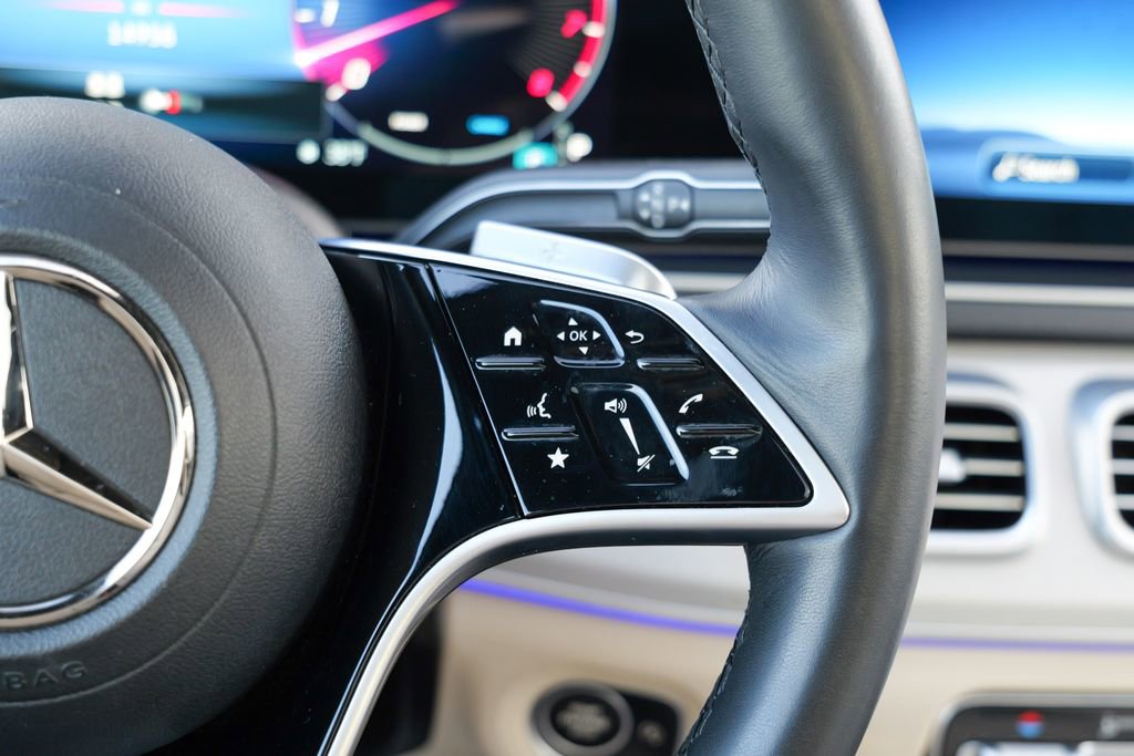 Used 2025 Mercedes-Benz GLS 450 4MATIC image 50