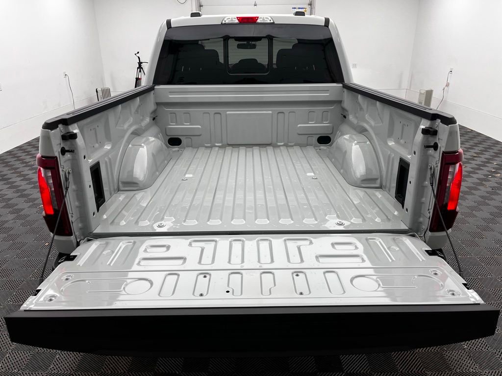 New 2026 Ford F150 XLT w/ Equipment Group 302A MID AWD/4WD image 11