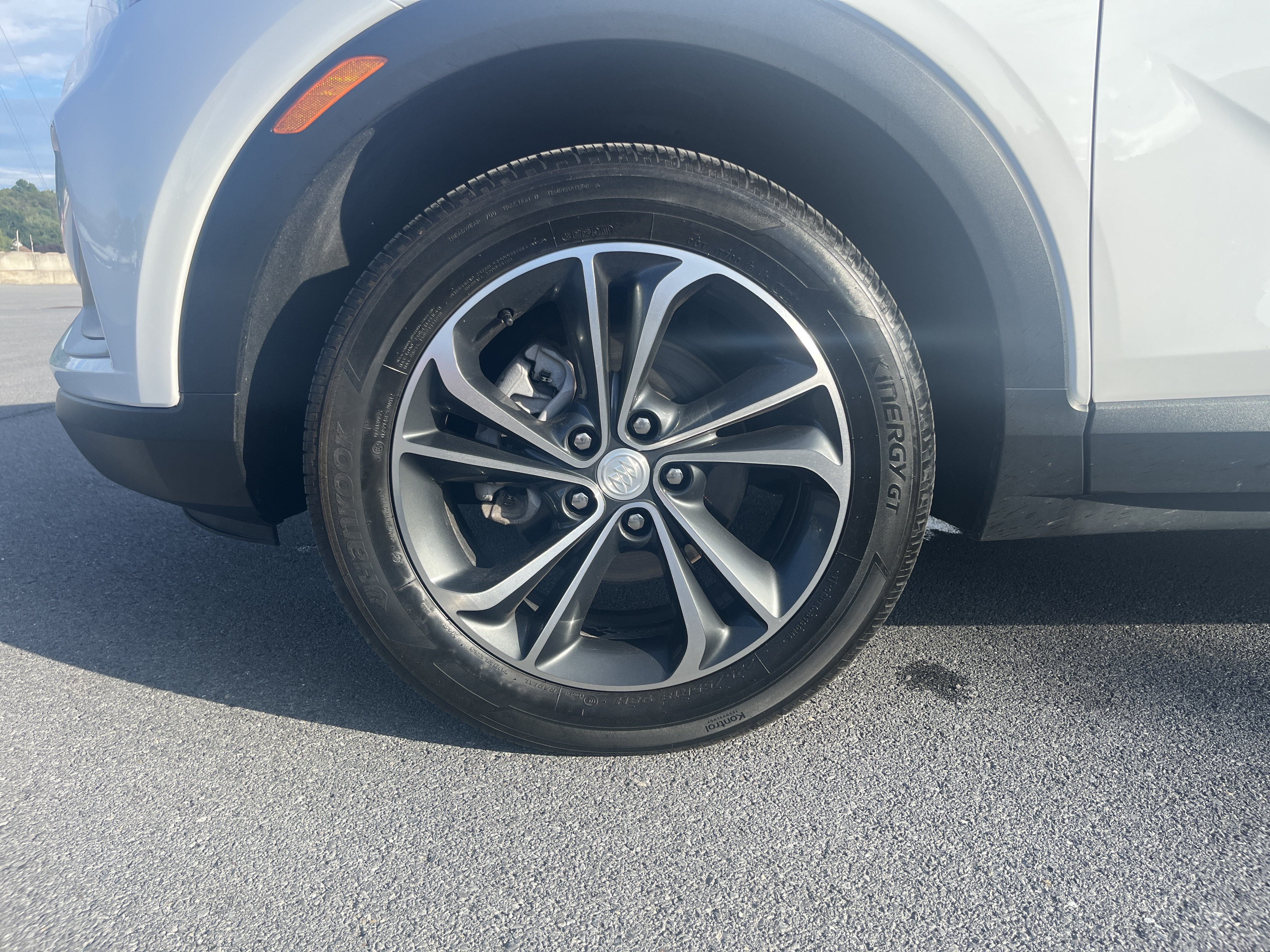 Used 2023 Buick Encore GX Select w/ Safety Package II AWD/4WD image 16