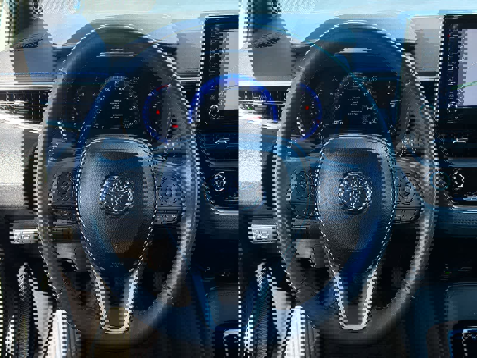 Used 2020 Toyota Corolla XSE image 25