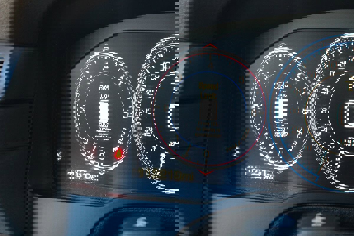 Used 2015 Cadillac Escalade ESV Premium image 36