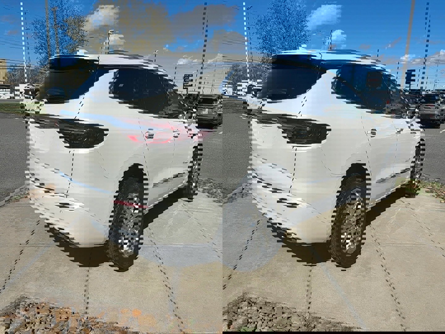 Used 2020 Buick Enclave Avenir w/ Avenir Technology Package image 6