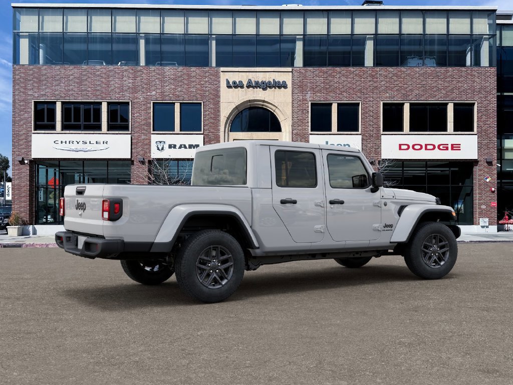 New 2026 Jeep Gladiator Sport AWD/4WD image 4