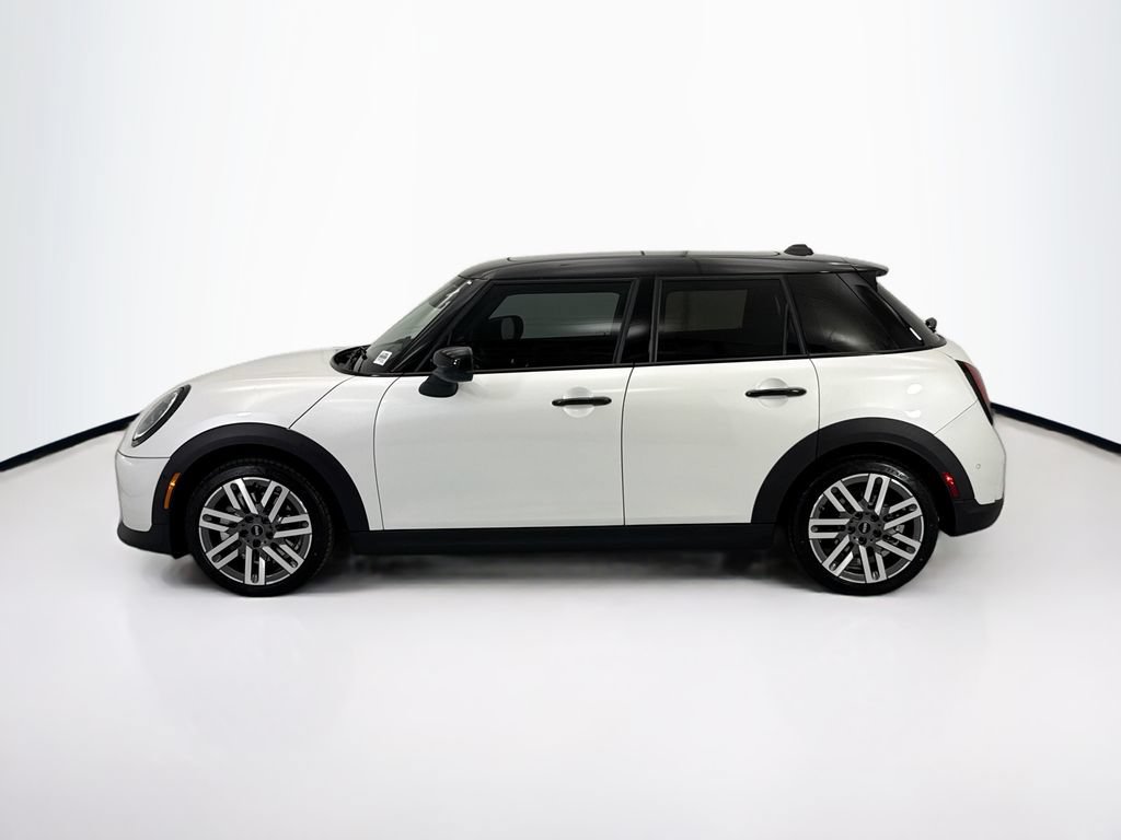 New 2026 MINI Cooper 4-Door Hardtop FWD image 8