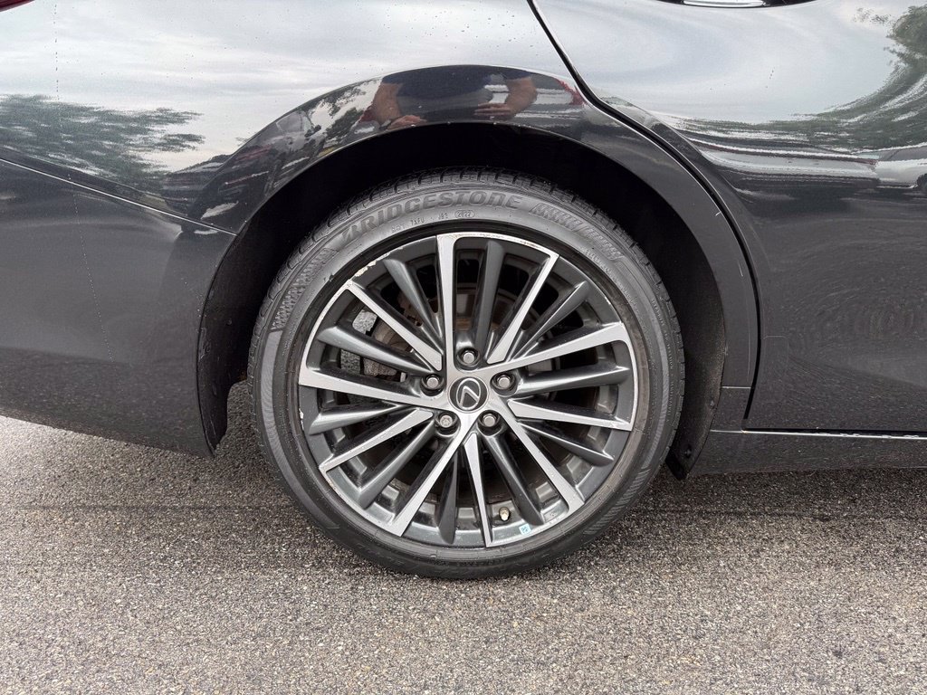 Certified 2023 Lexus ES 300h w/ Premium Package FWD image 27