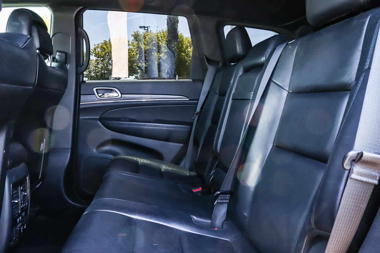 Used 2019 Jeep Grand Cherokee Limited RWD image 18