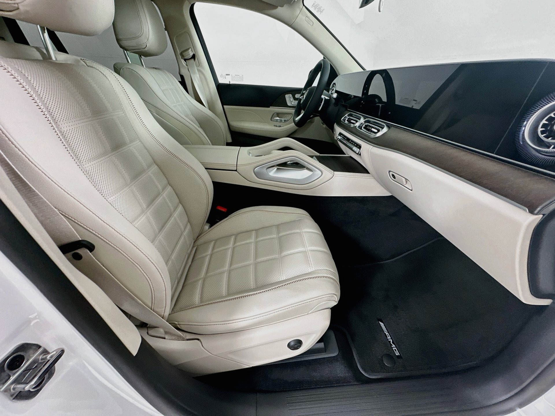 New 2027 Mercedes-Benz GLS 450 4MATIC image 31