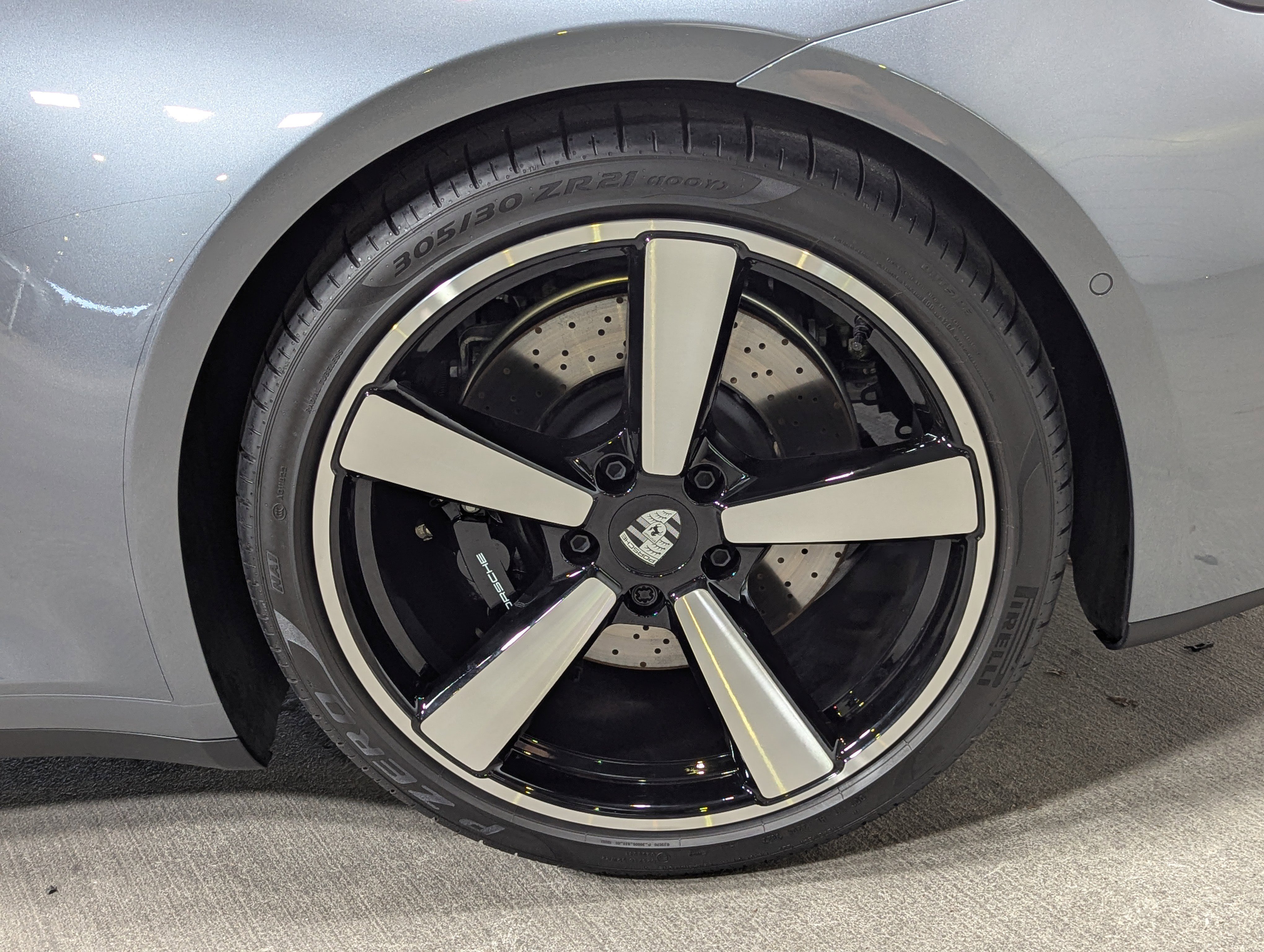 Certified 2025 Porsche 911 Carrera S image 13