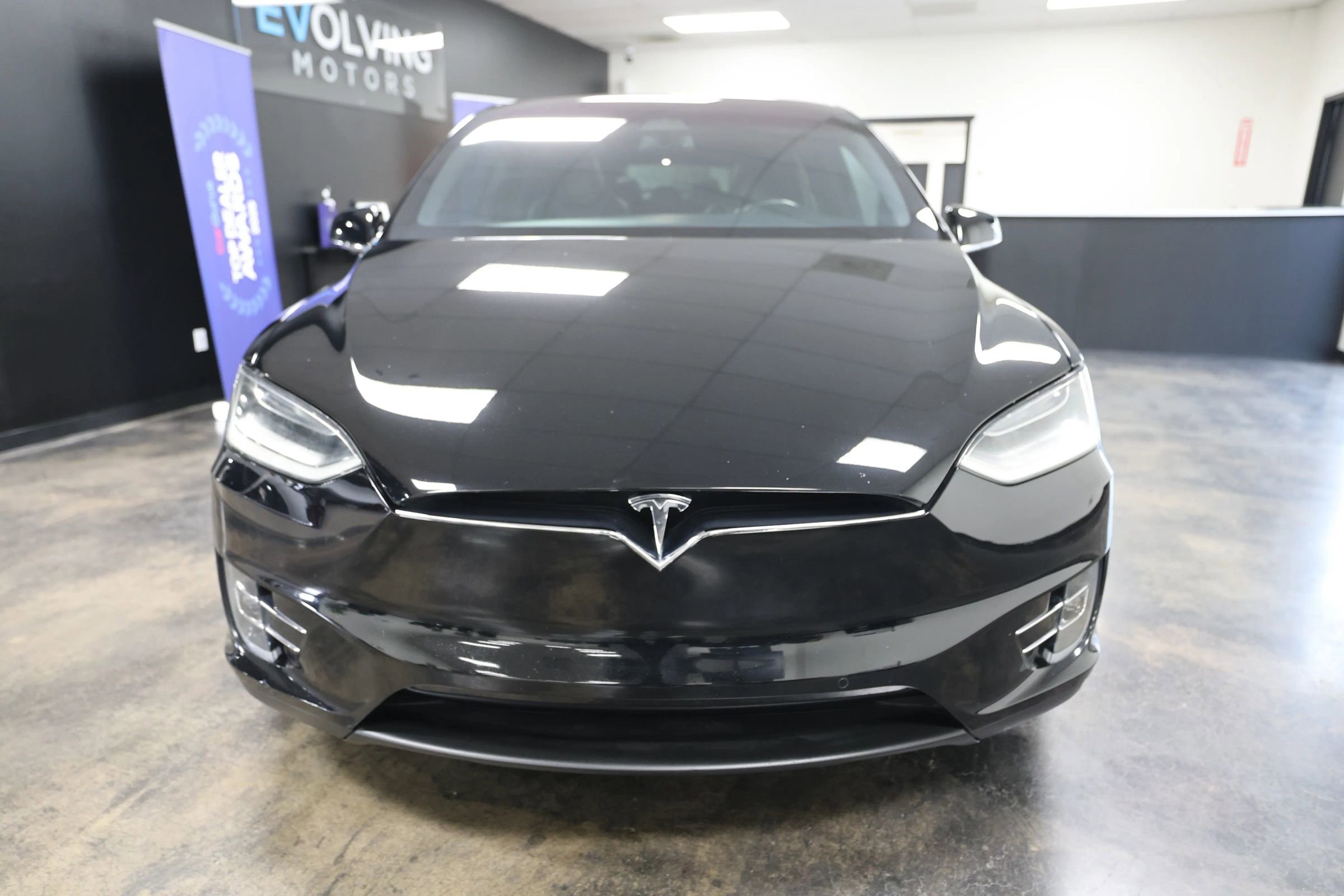 Used 2018 Tesla Model X 75D image 6