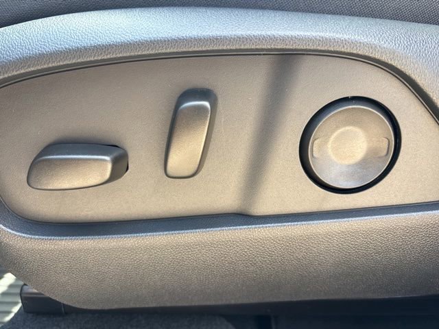 New 2026 Chevrolet Equinox RS w/ Convenience Package III FWD image 22