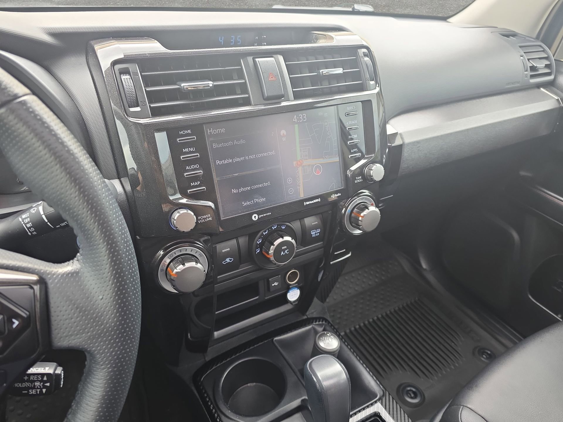 Used 2021 Toyota 4Runner Venture w/ Moonroof Package AWD/4WD image 19