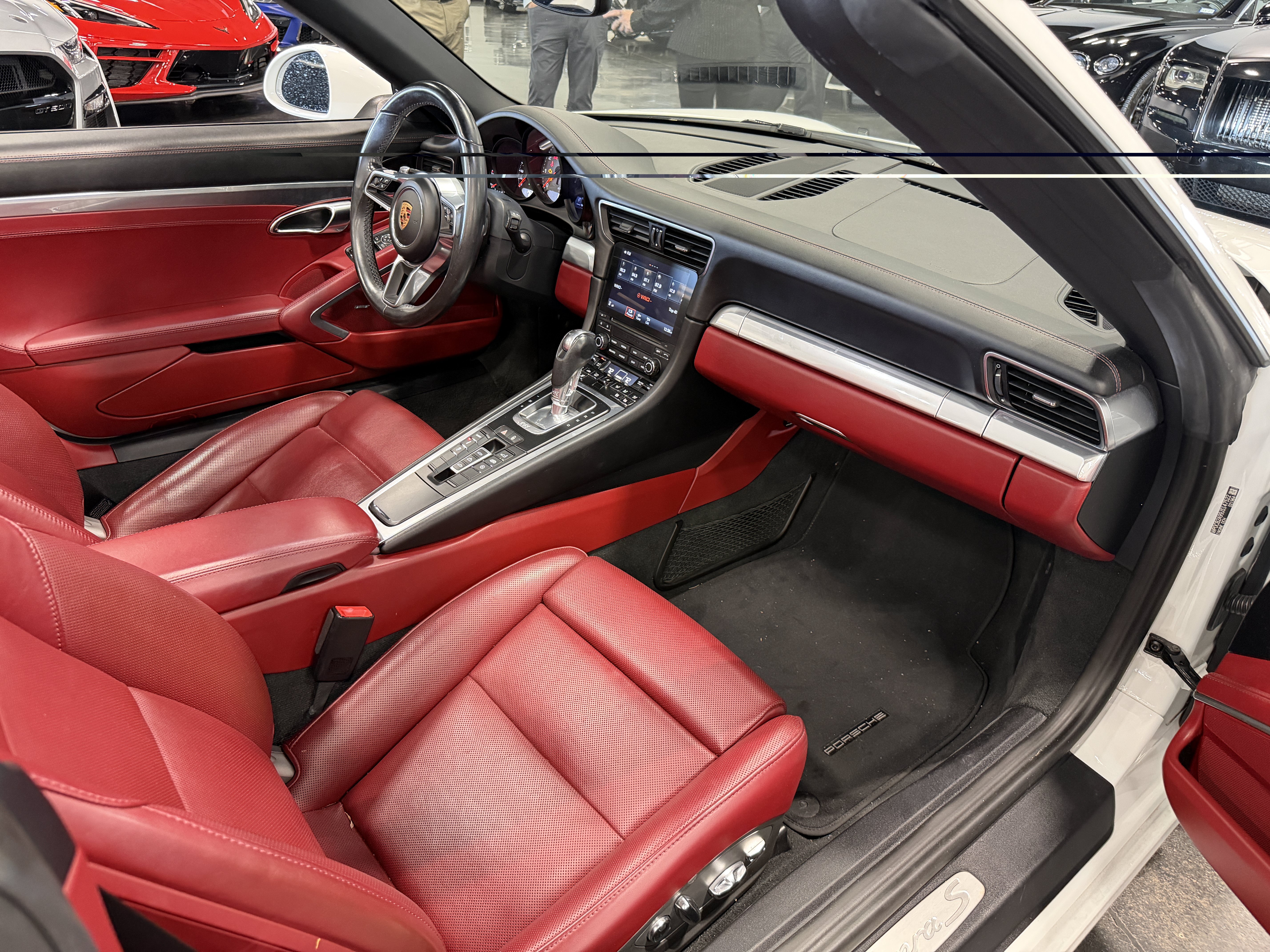 Used 2018 Porsche 911 Carrera S RWD image 14