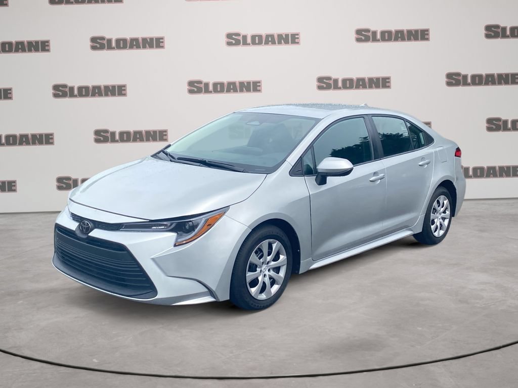 Used 2025 Toyota Corolla LE FWD image 1