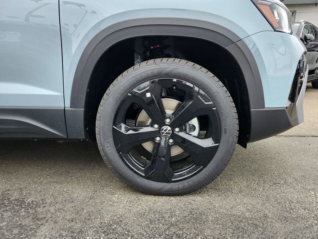 New 2026 Volkswagen Taos SEL AWD/4WD image 12