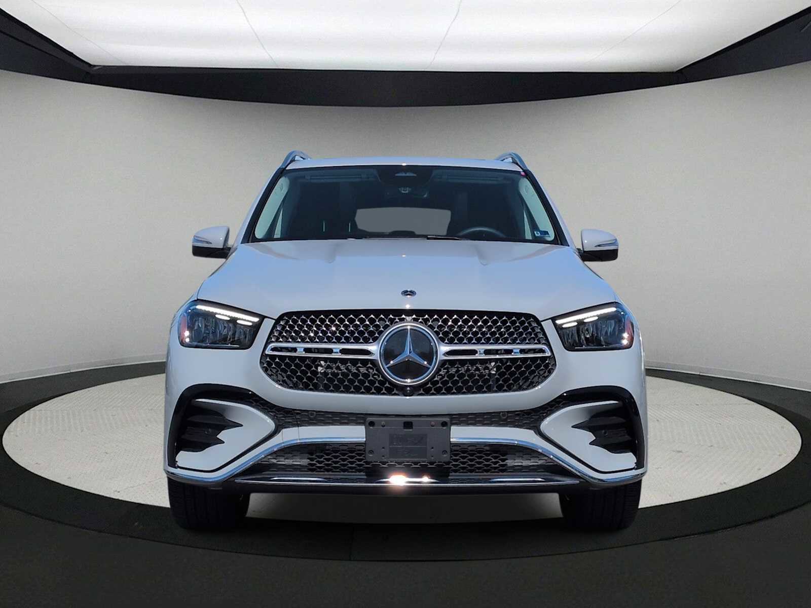 Used 2024 Mercedes-Benz GLE 350 4MATIC image 3