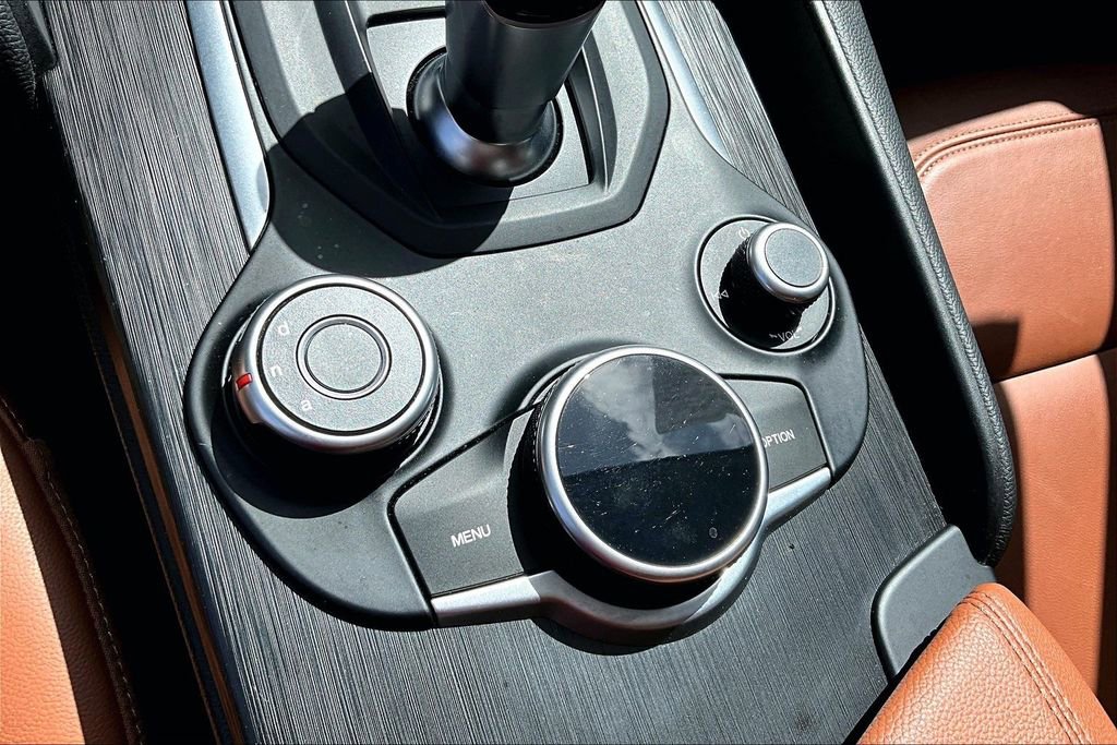 Used 2018 Alfa Romeo Giulia image 29