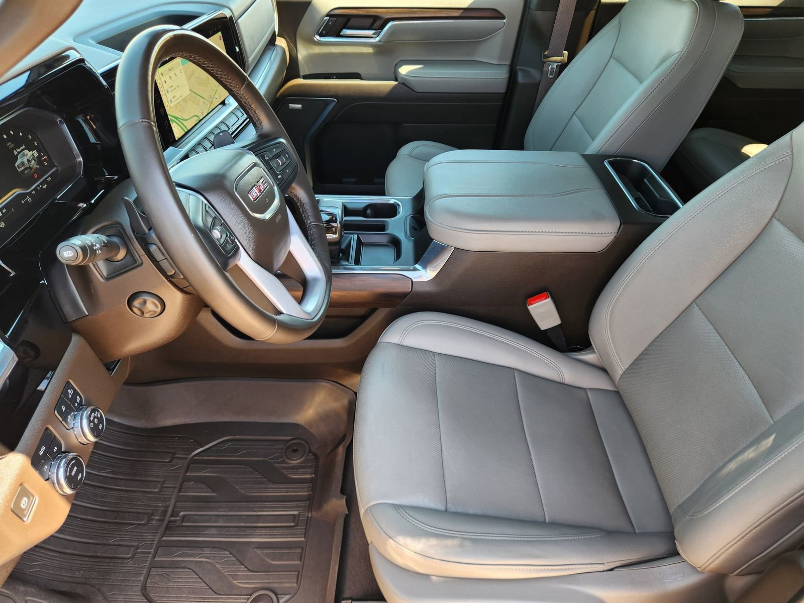 Used 2023 GMC Sierra 1500 SLT image 11