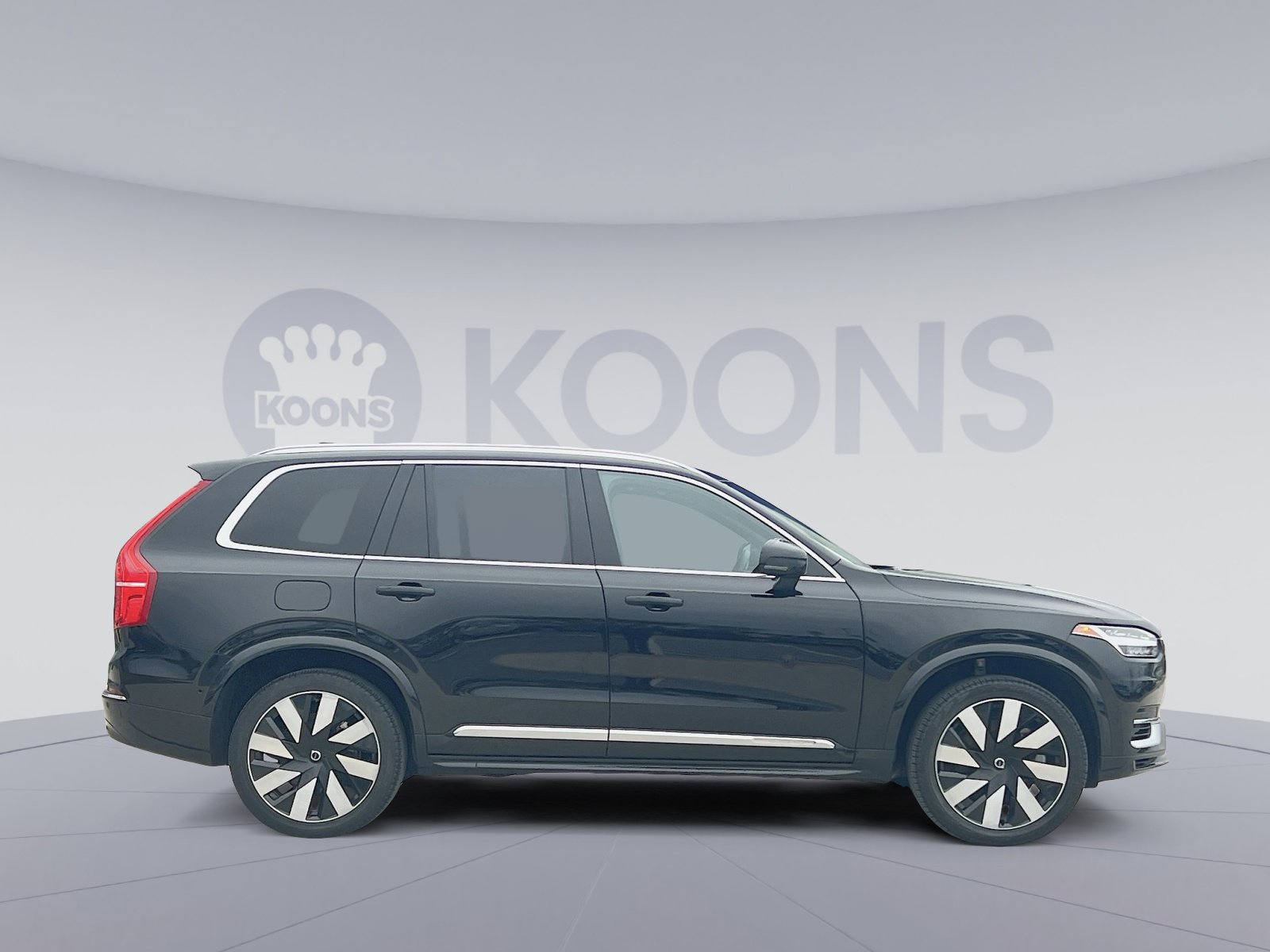 Certified 2023 Volvo XC90 T8 Ultimate w/ Protection Package Premier image 8