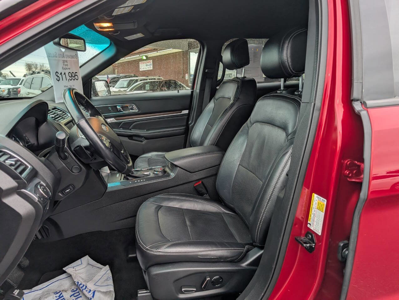 Used 2016 Ford Explorer Limited image 11