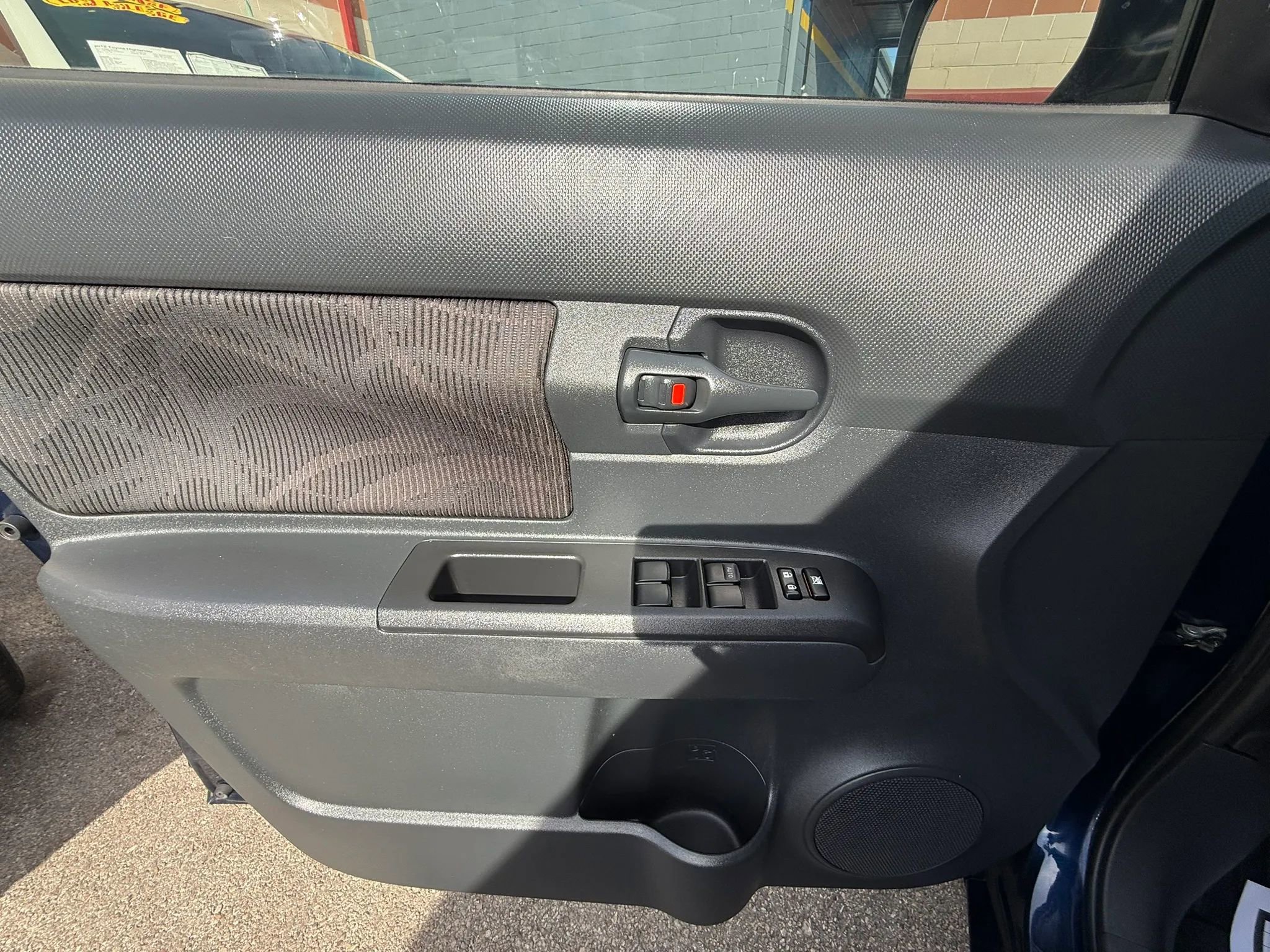 Used 2015 Scion xB Hatchback 4D image 19