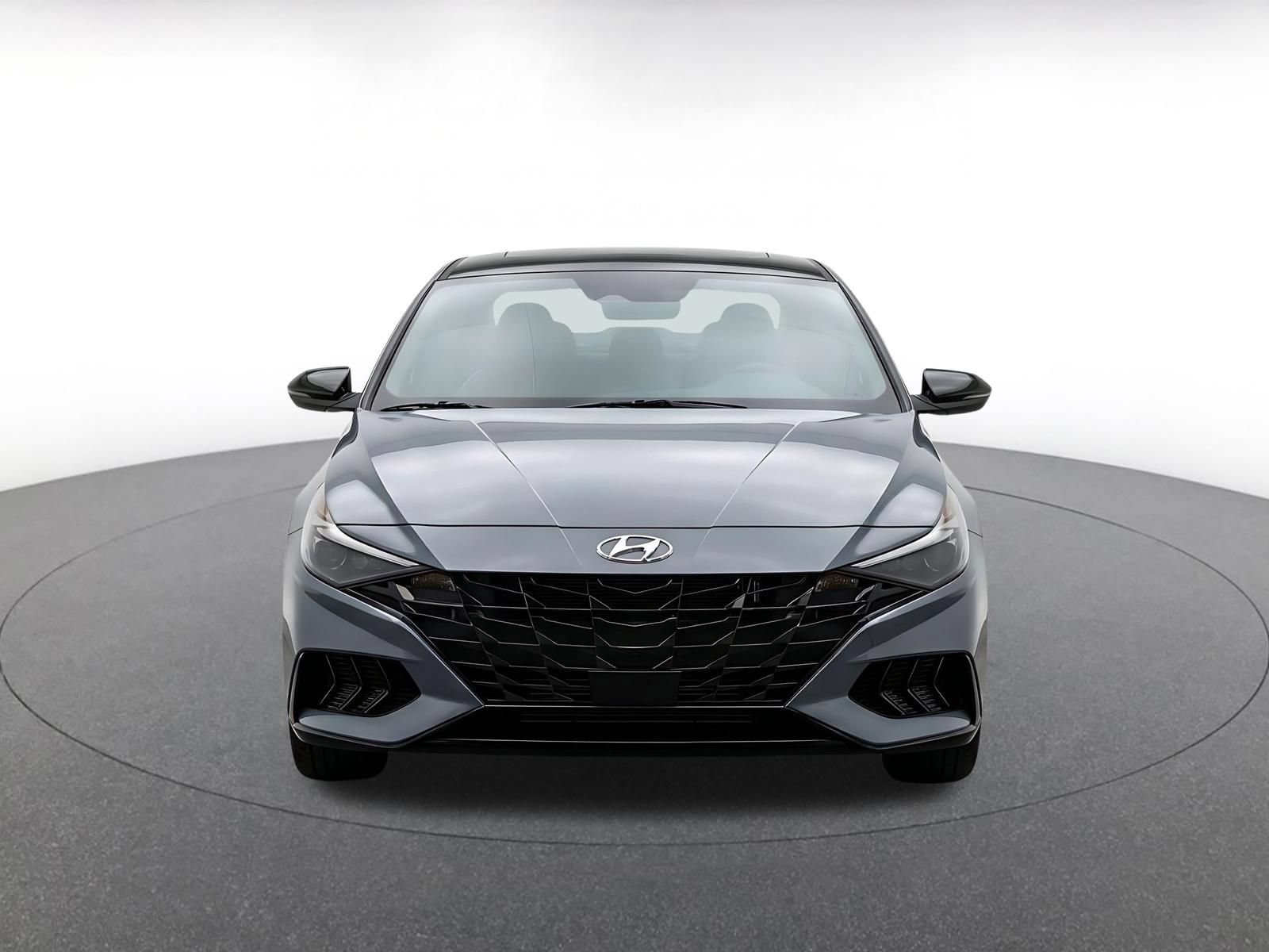 Used 2026 Hyundai Elantra Sport FWD image 2