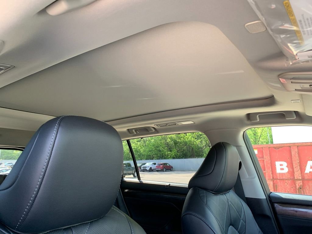 New 2026 Toyota Highlander Platinum AWD/4WD image 19