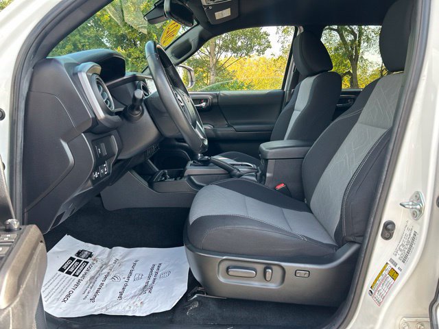 Certified 2023 Toyota Tacoma TRD Off-Road AWD/4WD image 18