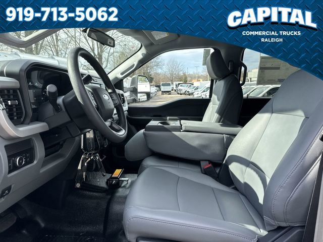 New 2026 Ford F350 XL w/ XL Chrome Package image 18