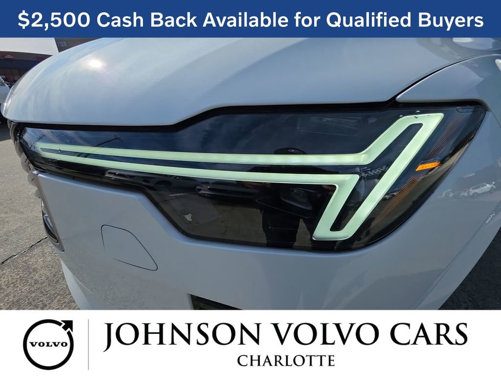 New 2026 Volvo XC90 B6 Ultra w/ Protection Package image 36