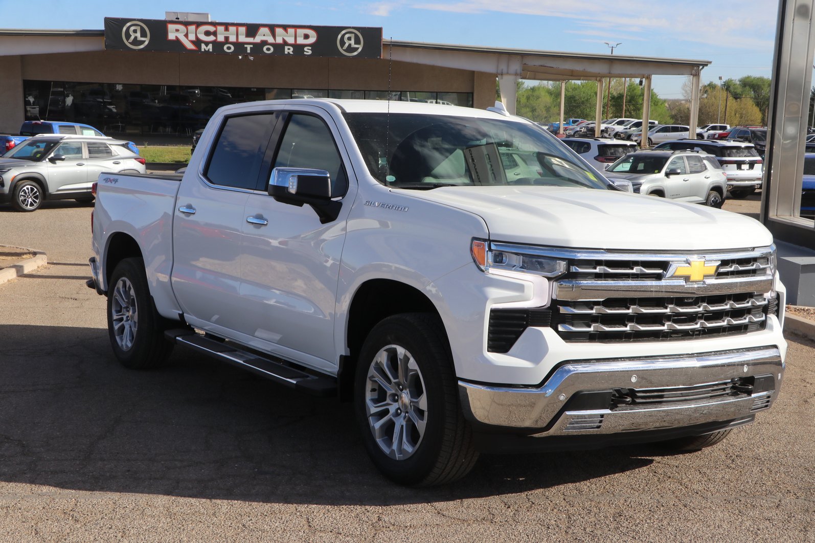 New 2026 Chevrolet Silverado 1500 LTZ w/ LTZ Convenience Package II AWD/4WD image 1