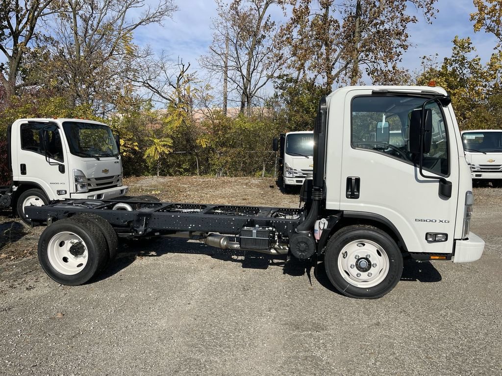 New 2024 Chevrolet Low Cab Forward 5500XG RWD image 6