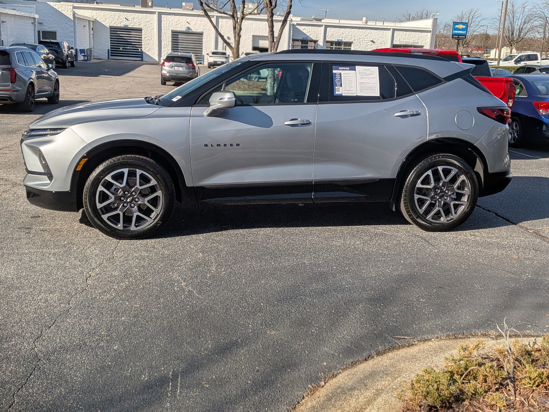 Certified 2025 Chevrolet Blazer RS image 6