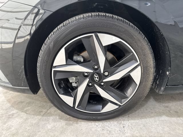 Used 2023 Hyundai Elantra SEL w/ Convenience Package FWD image 32