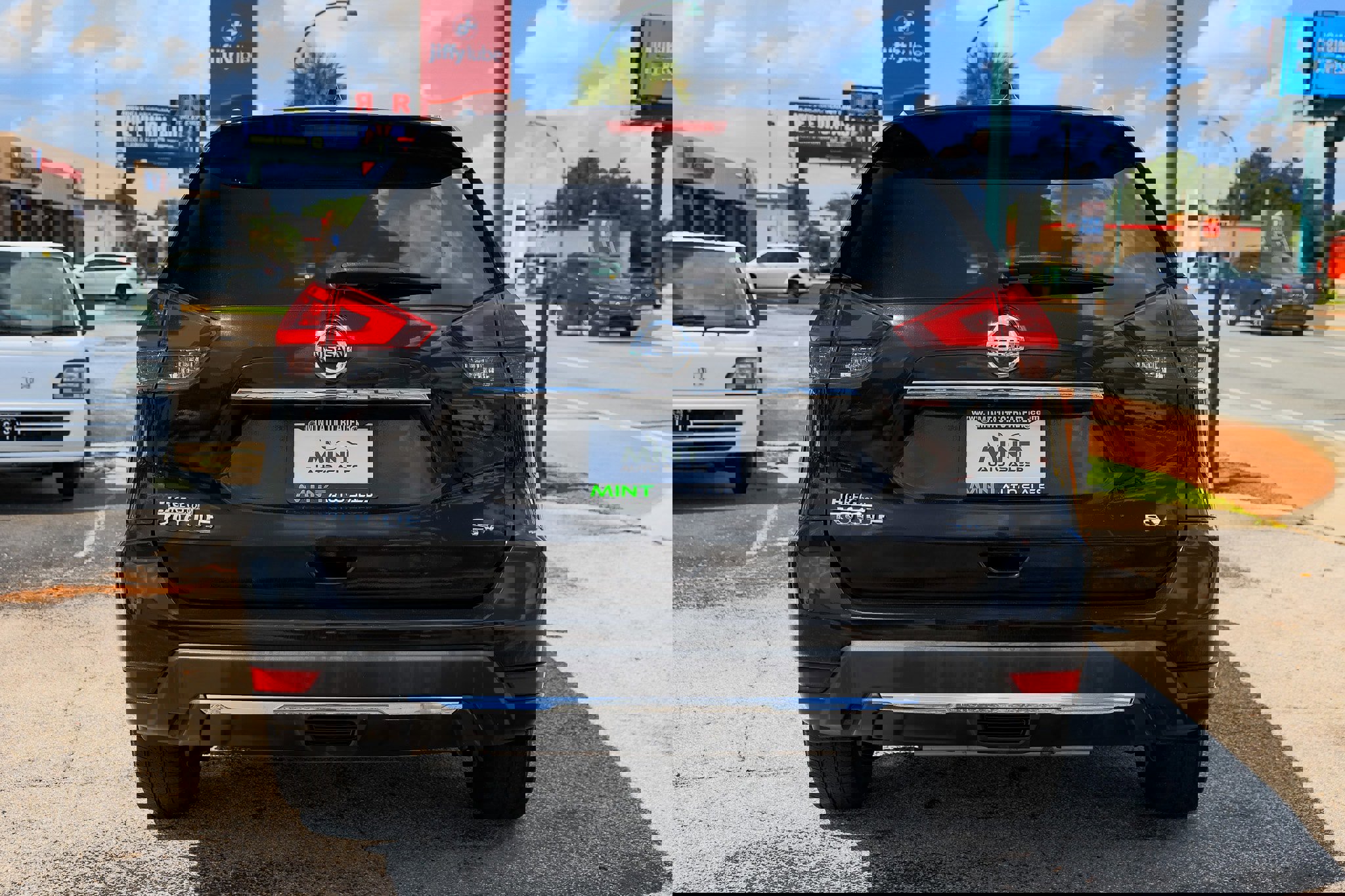 Used 2019 Nissan Rogue SV image 12