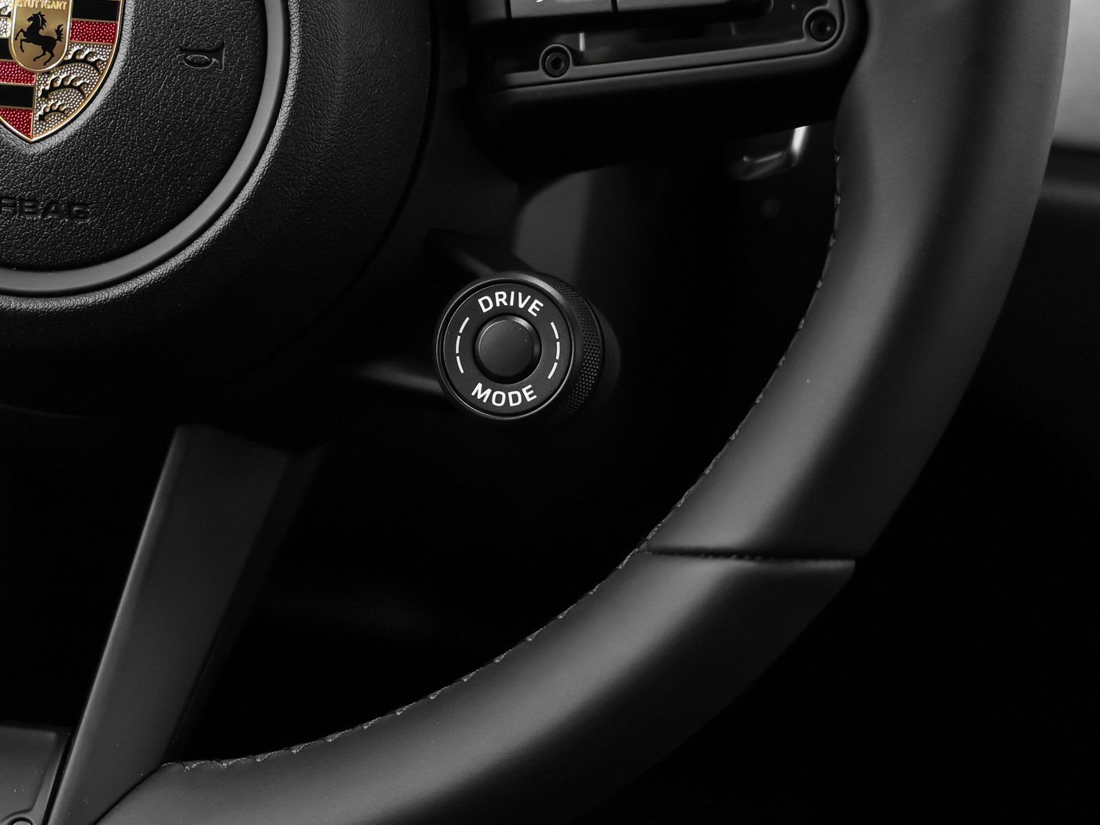 Certified 2026 Porsche Macan image 35