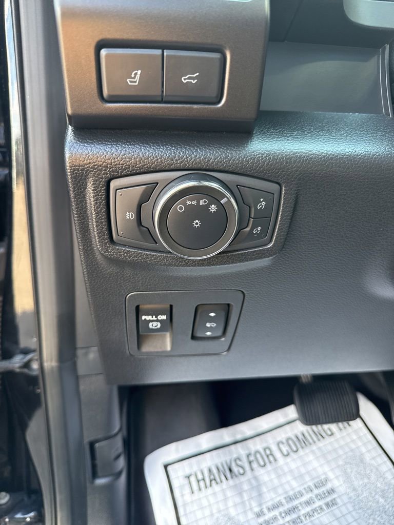 Used 2021 Ford Expedition Limited AWD/4WD image 16