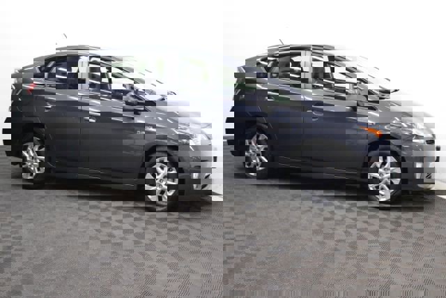 Used 2015 Toyota Prius Prime Plug-In Hybrid image 3