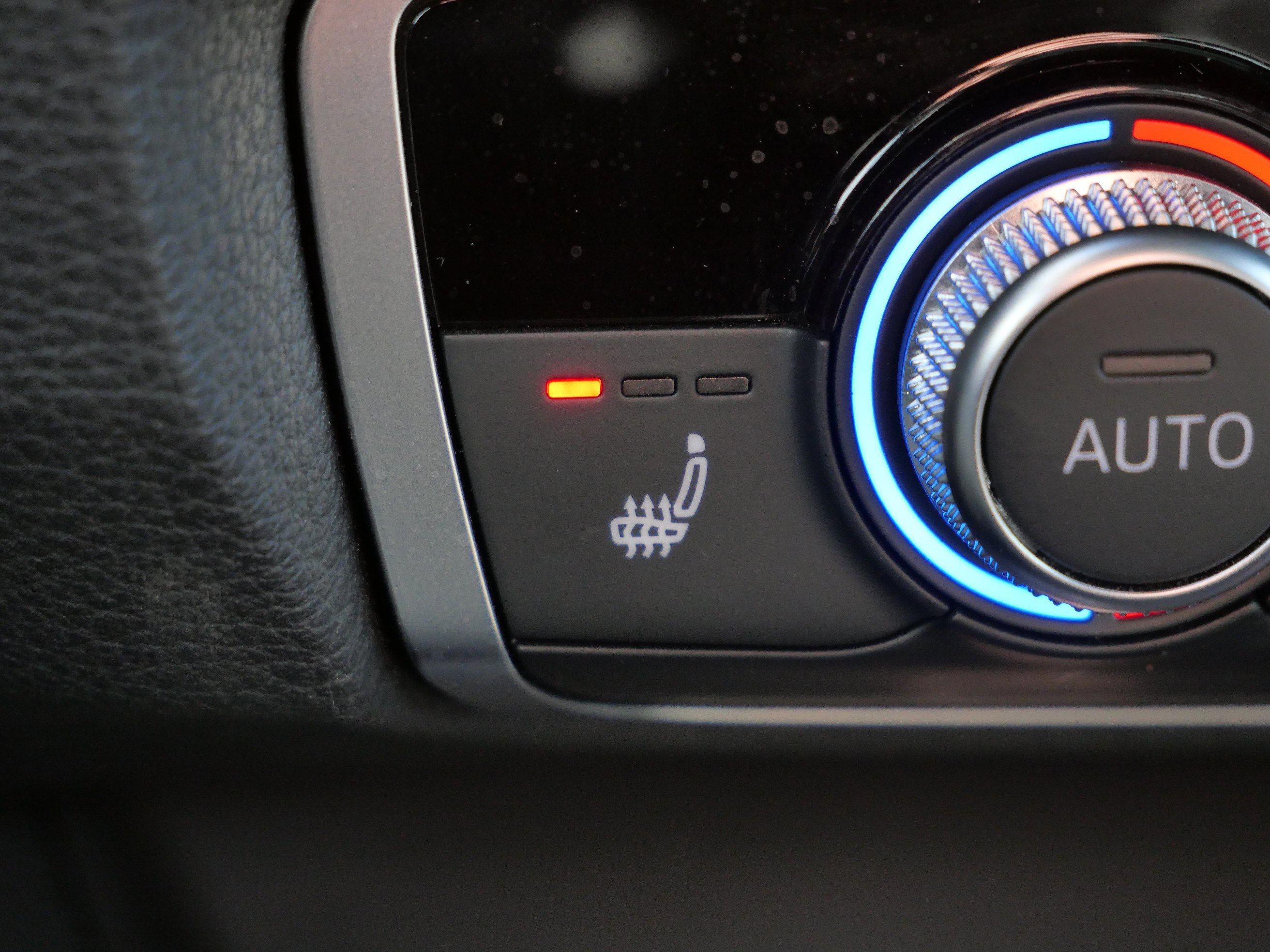 Used 2023 Audi Q3 2.0T Premium Plus w/ Premium Plus Package image 31