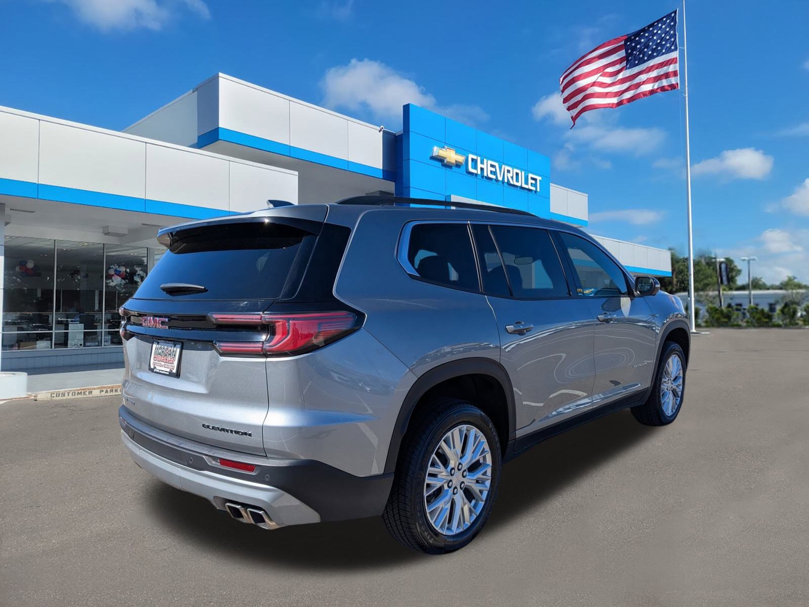 Used 2024 GMC Acadia Elevation image 4